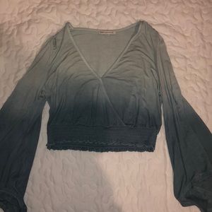 American Eagle blue ombré crop top